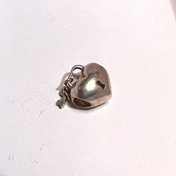 Chamilia heart lock and key charm - Picture 2 of 2